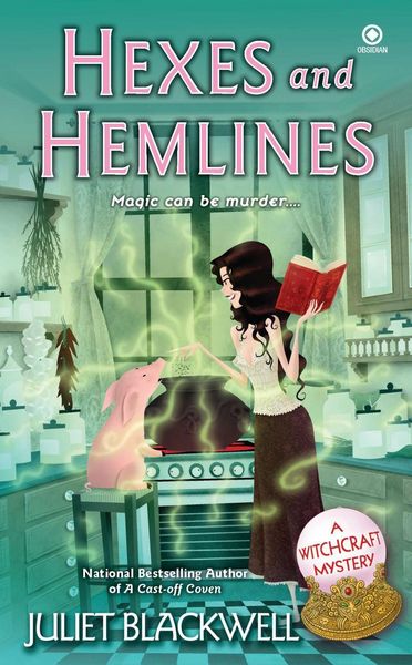 Produktbild: Hexes and Hemlines