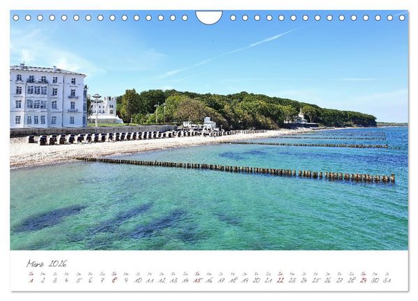 Produktbild: Seeb&auml;der an der Ostseek&uuml;ste - Mod&auml;ne Villen, bunte Strandk&ouml;rbe, Ostseebrise, Sand und Meer (Wandkalender 2026 DIN A4 quer), CALVENDO Monatskalender