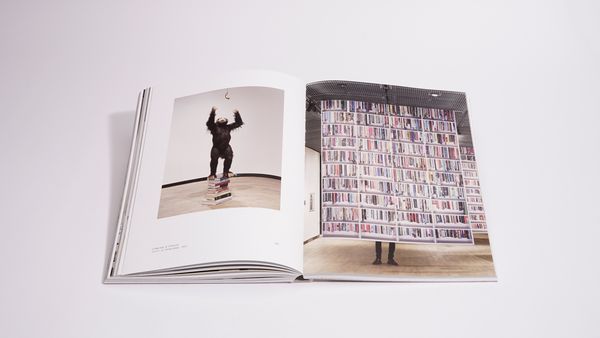 Produktbild: Elmgreen & Dragset &ndash; READ