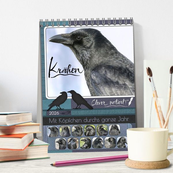 Produktbild: Kr&auml;hen - Clever notiert! Mit K&ouml;pfchen durchs ganze Jahr (Tischkalender 2026 DIN A5 hoch), CALVENDO Monatskalender