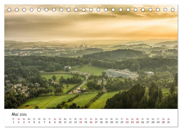 Produktbild: Das Sauerland bei Brilon aus der Vogelperspektive (Tischkalender 2026 DIN A5 quer), CALVENDO Monatskalender