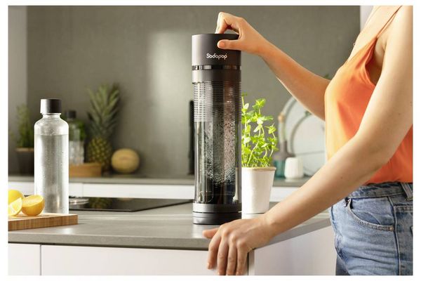 Produktbild: SODAPOP Wassersprudler Logan matt schwarz, 1x 850ml + 1x 600ml Glas + 1x 850ml PET, OHNE CO&sup2; Zylinder