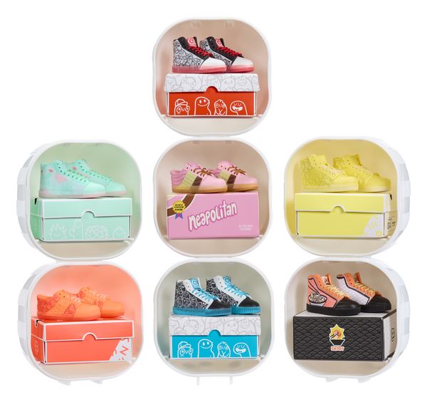 Produktbild: MGAs Miniverse - Make It Mini Sneakers in PDQ