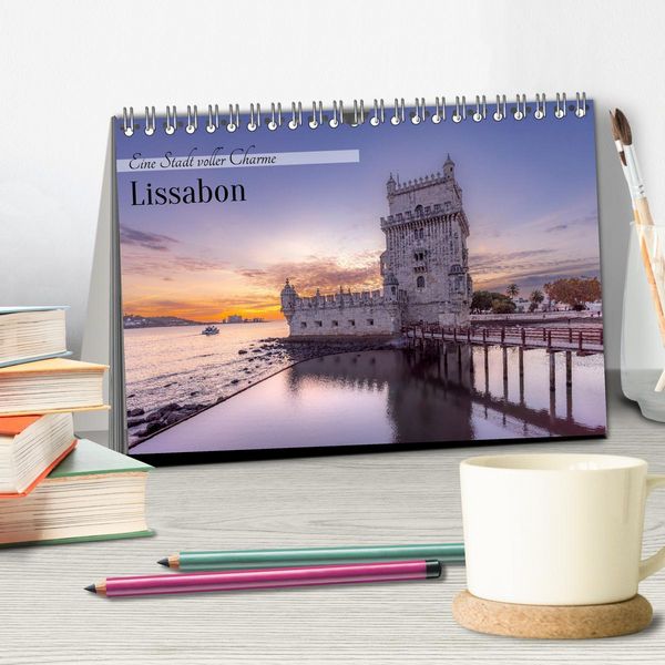 Produktbild: Eine Stadt voller Charme - Lissabon (Tischkalender 2026 DIN A5 quer), CALVENDO Monatskalender