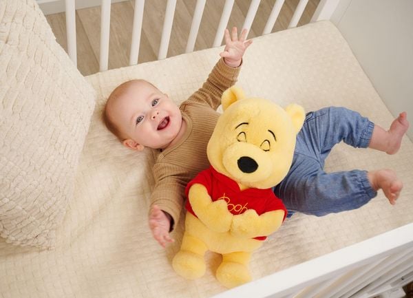 Produktbild: Disney Schlafender Winnie Puuh, 31cm
