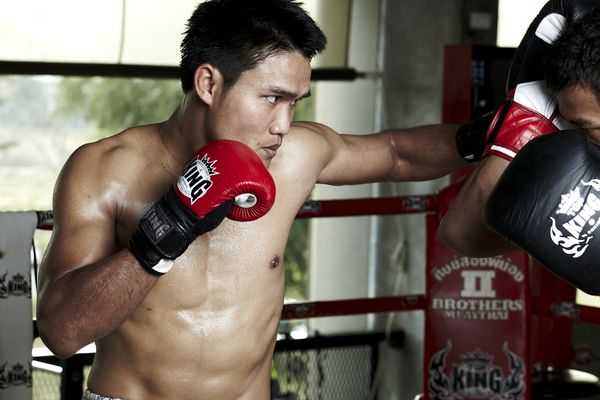Produktbild: Muay Thai - Training mit Weltmeistern: Saiyok und Kem