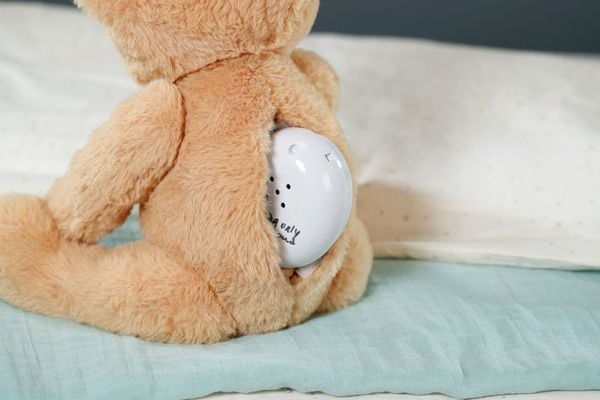 BABY born Singender Teddy Deutsch