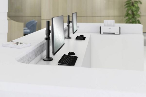 Produktbild: Digitus DA-90397 Monitor-Tischhalterung 1 Display(s) 33,0cm (13\") - 81,3cm (32\") Schwarz, Schwarz (matt) Neigbar, Rotierbar