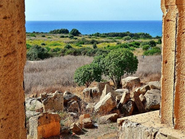 Produktbild: CALVENDO Puzzle Die griechischen Ruinen in Selinunt | 1000 Teile Lege-Gr&ouml;&szlig;e 64x48cm Foto-Puzzle f&uuml;r gl&uuml;ckliche Stunden