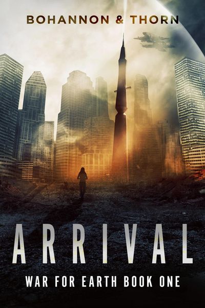 Produktbild: Arrival (War For Earth, #1)