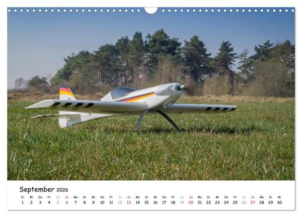 Produktbild: Tollk&uuml;hne Helden der Fliegerei - Modellflugzeuge in Aktion (Wandkalender 2026 DIN A3 quer), CALVENDO Monatskalender