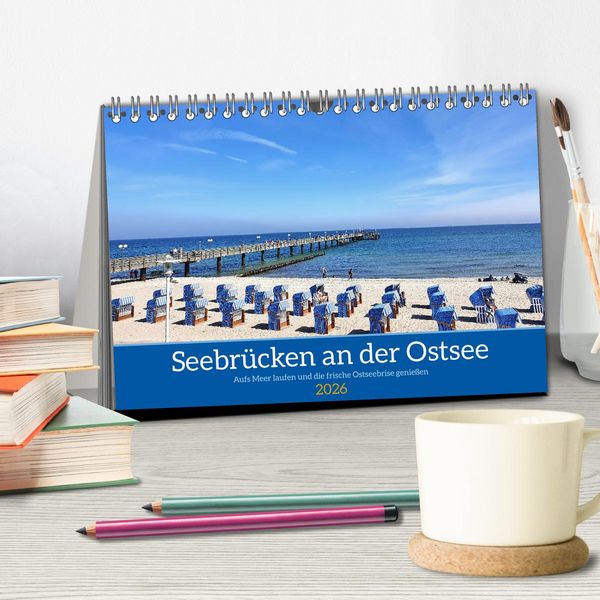 Produktbild: Seebr&uuml;cken an der Ostsee - Aufs Meer laufen und die frische Ostseebrise genie&szlig;en (Tischkalender 2026 DIN A5 quer), CALVENDO Monatskalender