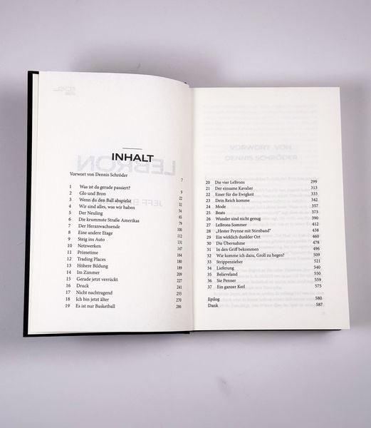 Produktbild: LEBRON &ndash; Die gro&szlig;e Biografie des NBA-Superstars