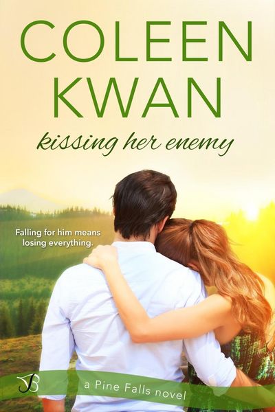Produktbild: Kissing Her Enemy