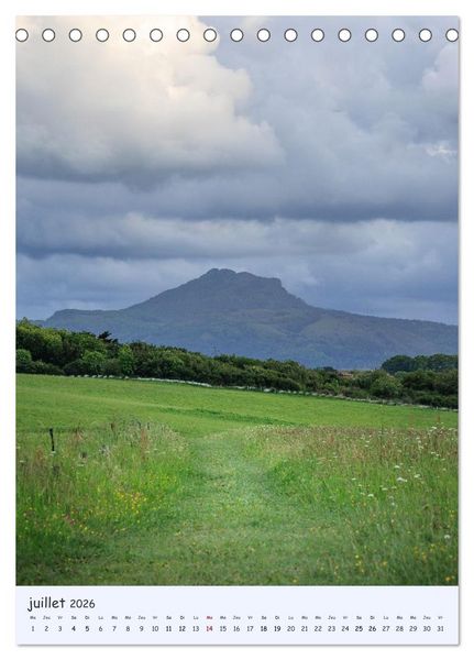 Produktbild: Terre de caract&egrave;re - Paysages du Pays basque (Calendrier de bureau 2026 DIN A5 horizontal), CALVENDO calendrier mensuel