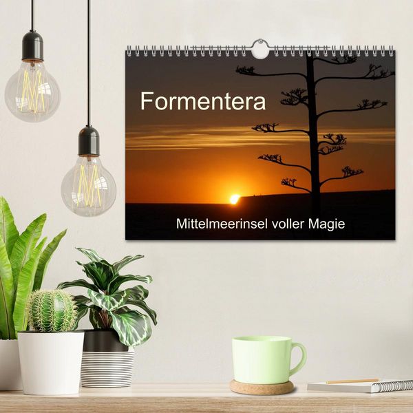 Produktbild: Formentera - Mittelmeerinsel voller Magie (Wandkalender 2026 DIN A4 quer), CALVENDO Monatskalender