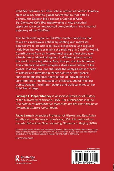 Produktbild: De-Centering Cold War History