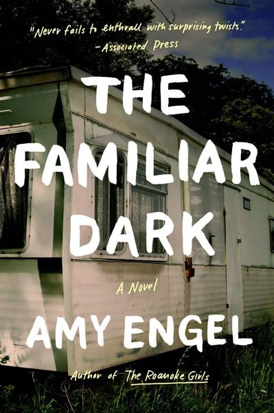 Produktbild: The Familiar Dark