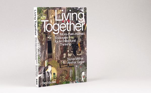 Produktbild: Living Together