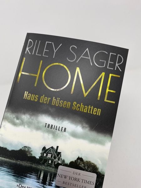 Produktbild: HOME – Haus der bösen Schatten