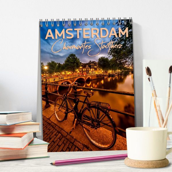 Produktbild: AMSTERDAM Charmantes Stadtherz (Tischkalender 2026 DIN A5 hoch), CALVENDO Monatskalender