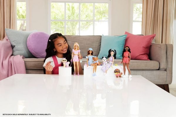 Produktbild: Barbie im Zwillingslook mit Schleife und Haustier
