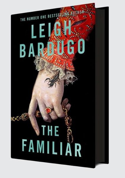 The Familiar. Limited Exclusive Edition, Gebundene Ausgabe von Leigh Bardugo, Penguin Books Ltd