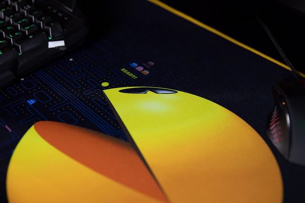 Produktbild: KONIX - Pac-Man Mousepad [XXL]
