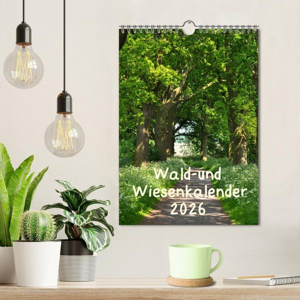 Produktbild: Wald- und Wiesenkalender 2026 Planer (Wandkalender 2026 DIN A4 hoch), CALVENDO Monatskalender