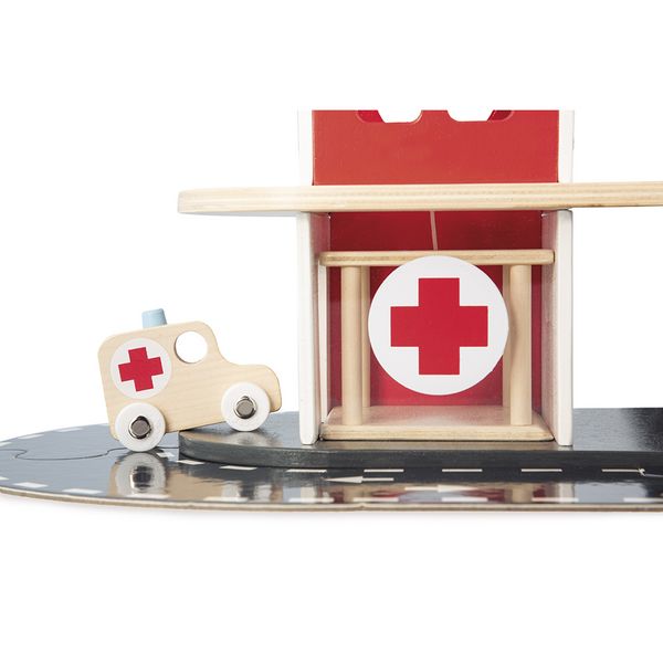 Produktbild: Holz-Feuerwehr-Spielset mit Fahrzeugen & Helikopter ab 2 Jahren