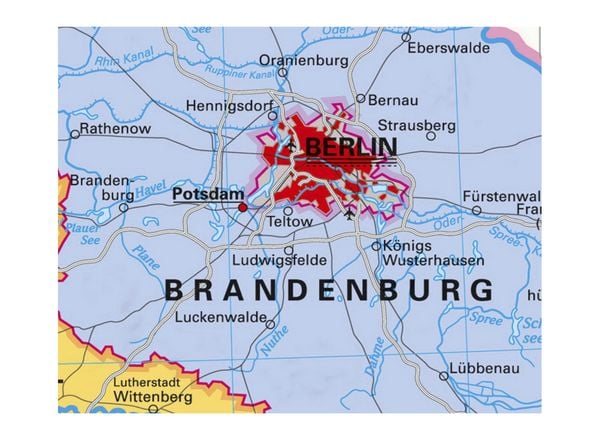 Produktbild: Deutschland politisch mit Bundesl&auml;nderwappen