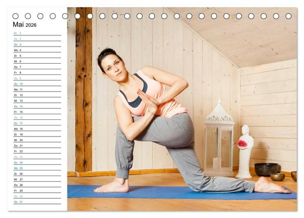 Produktbild: Yoga - ganz einfach zuhause (Tischkalender 2026 DIN A5 quer), CALVENDO Monatskalender