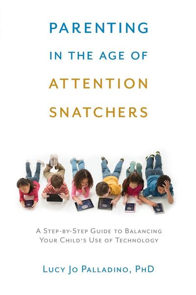 Produktbild: Parenting in the Age of Attention Snatchers