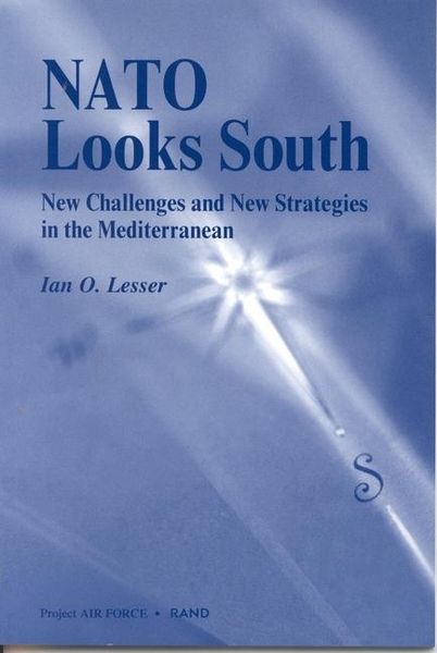 Produktbild: NATO Looks South