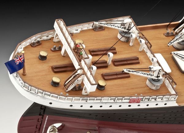 Produktbild: Revell Geschenkset: 100 Jahre Titanic, Ma&szlig;stab 1:400