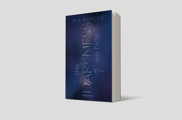 Produktbild: The Darkness We Hide