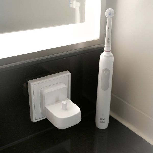 Produktbild: Proofvision TB Charge for Oral-B / Braun (ausgenommen iO & Pulsonic Serie) Ladeger&auml;t f&uuml;r elektrische Zahnb&uuml;rste 1 St. Wei&szlig;