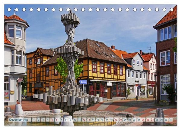 Produktbild: Hansestadt Uelzen. Fachwerk, Kunst und ein ber&uuml;hmter Bahnhof (Tischkalender 2026 DIN A5 quer), CALVENDO Monatskalender