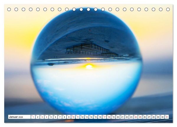 Produktbild: Lensball-Fotografie am Meer (Tischkalender 2026 DIN A5 quer), CALVENDO Monatskalender