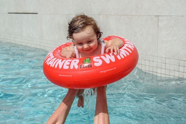 Produktbild: SWIMTRAINER ''Classic'' rot, Schwimmreifen, Schwimmhilfe f&uuml;r 3 Monate bis 4 Ja