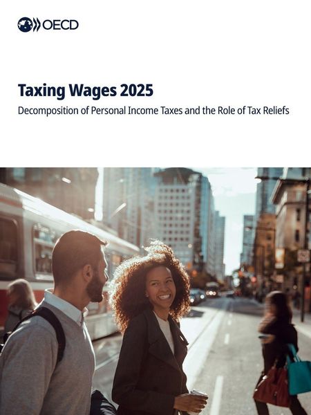 Produktbild: Taxing Wages 2025