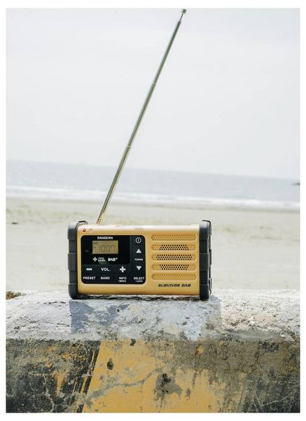 Produktbild: Sangean MMR-88 DAB+ Outdoorradio DAB+, UKW Notfallradio Akku-Ladefunktion, Taschenlampe, Solarpanel, Handkurbel Schwarz, Gelb