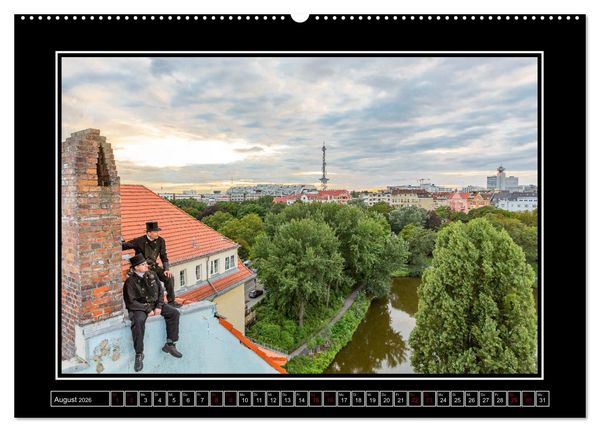 Produktbild: Schornsteinfeger &uuml;ber Berlin - Gl&uuml;ckseligkeit (Wandkalender 2026 DIN A2 quer), CALVENDO Monatskalender
