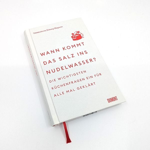 Produktbild: Wann kommt das Salz ins Nudelwasser?