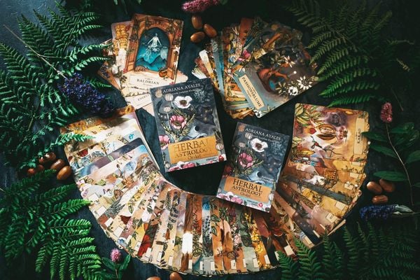 Herbal Astrology Orakel: 55 Karten mit Botschaften und Anleitungen