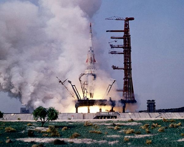 Produktbild: Unfall im Weltraum (Journey to the Far Side of the Sun) / Erstklassiger Science-Fiction Film von Gerry Anderson (&bdquo;Thunderbirds&ldquo; & &bdquo;UFO&ldquo;) (Pidax Film-Klassiker)