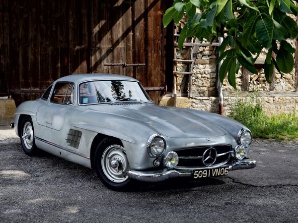 Produktbild: CALVENDO Puzzle Mercedes 300 SL Fl&uuml;gelt&uuml;rer | 1000 Teile Lege-Gr&ouml;&szlig;e 64x48cm Foto-Puzzle f&uuml;r gl&uuml;ckliche Stunden