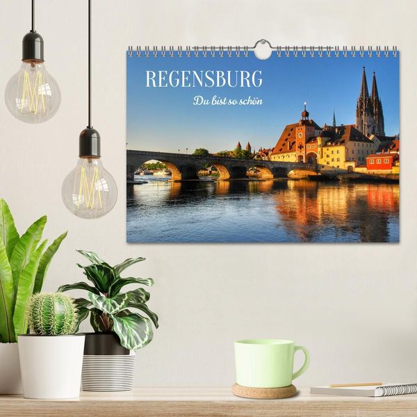 Produktbild: Regensburg. Du bist so sch&ouml;n (Wandkalender 2027 DIN A4 quer), CALVENDO Monatskalender