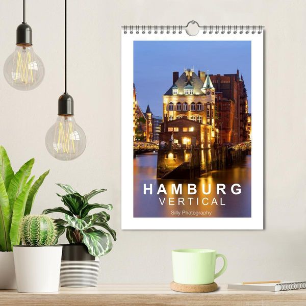 Produktbild: Hamburg Vertical (Wandkalender 2026 DIN A4 hoch), CALVENDO Monatskalender