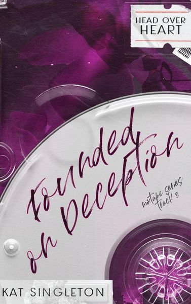 Produktbild: Founded on Deception
